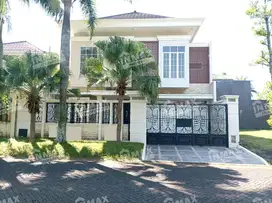 Rumah mewah di Araya kota Malang siap huni bangunan baru