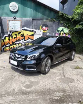 Mercedes-Benz GLA200 2019 Bensin