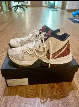 Sepatu Nike Kyrie 5 ( BHM )