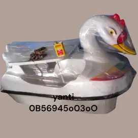 sepeda air angsa mini,bebek bebekan kecil,perahu wisata danau