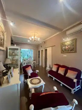 Termurah di Areanya! Rumah 3 Lantai Full Furnish Area Jalimbar Km 5