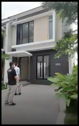 Dijual rumah Northwest lake citraland 1m an