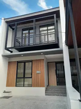 Rumah Baru 2 Lantai Lokasi Strategis Dekat JL AH Nasution Arcamanik