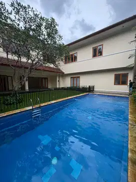 DISEWAKAN RUMAH AREA KEMANG DALAM TOWNHOUSE KONDISI FULL FURNISH