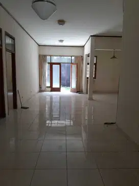 Dijual Rumah selantai dalam komplek dekat Srimahi Baru  - BKR