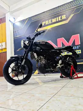 Yamaha XSR 155 VVA TH 2022 MATTE BLACK cakep 03