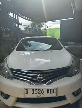 Nissan Grand livina 2015 Bensin