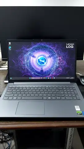 Lenovo LOQ 15IAX9E 2QID