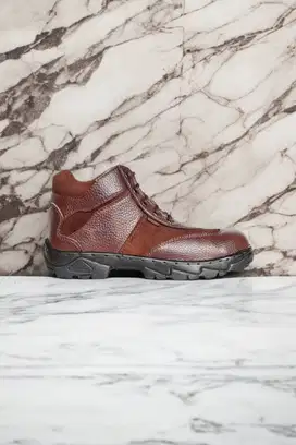 Sentra Produksi sepatu safety Kulit Pendek terbaru Malang
