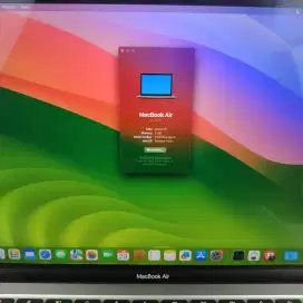 Macbook Air M1 2020 Ram 8 Ssd 128
Layar 13 inch Full set Space Grey