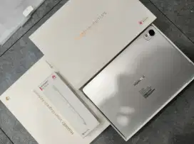 Huawei mate pad 11,5's 

ram 8/256GB

Plus Keyboard dan Pen

Fullset