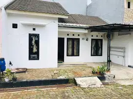 Di Kontrakkan Rumah Full Perabot 3Km Tol Cijago & 5km dari UI Margonda