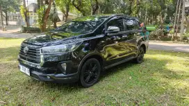 Innova venturer bensin 2017
