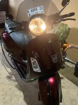 Vespa GTS 250 italy