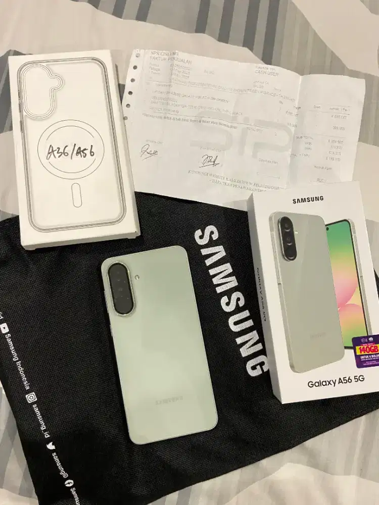 Samsung galaxy a56 5G 12/256gb olive seis mulus 100%