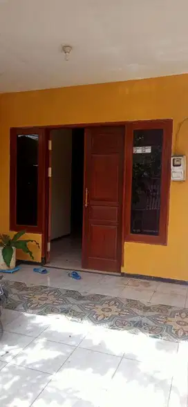 Dijual cepat Rumah Kos harga bisa nego, SHM, tanpa perantara