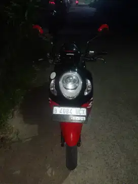 Jual Motor Honda Scoopy tahun 2023 Nego tipis