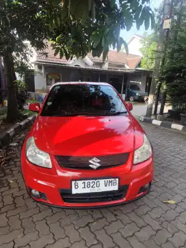 Suzuki X Over 2025