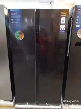 LEMARI ES MIDEA