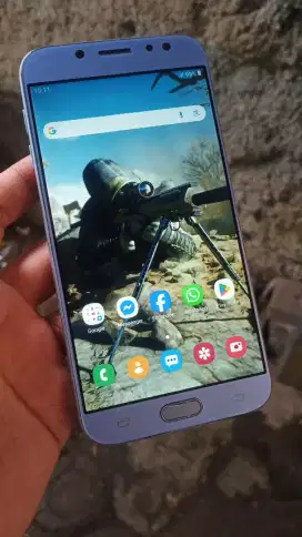 Samsung galaxy J7 pro 4G 3/32 layar 5.5 inchi mulus tt/barter
