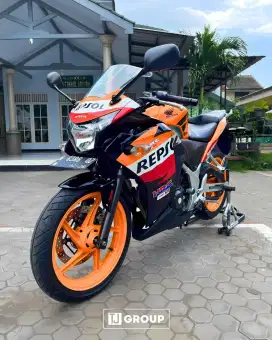 FOR SALE!! HONDA CBR 250 R 2013