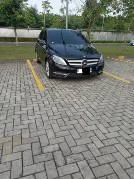 Mercedez Benz B200 low kilometer