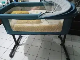 Jual tempat tidur bayi (nego)
