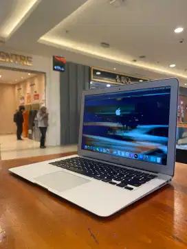 Macbook air 13 inch 2012 i5 4/128GB obral murah no nego