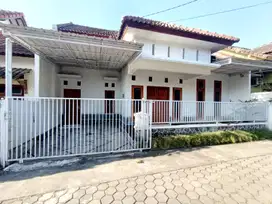 Rumah minimalis dlm perum Mantrijeron