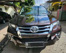 《 KM 50RB》Toyota Fortuner VRZ 2017 ANTIK