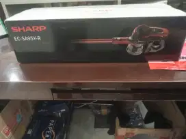 Vacum cleaner merk sharp