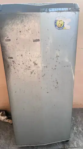 Dijual Kulkas Aqua !!!  dijual cepat kerna mau pindah