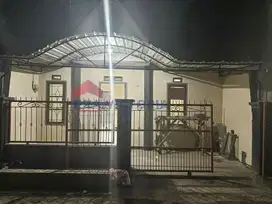 Rumah Lokasi Strategis Dekat Industri Bandulan Ideal untuk Keluarga