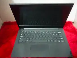 Lenovo V14/core i3 gen 10/ram4gb/ssd 256gb kencang/14inc mulus mantap