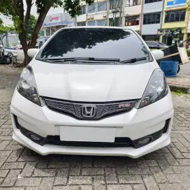Honda Jazz White GE 8 Antik