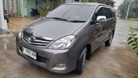 Kijang Innova G AT BENSIN