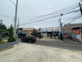 Dijual Rumah Dan 3 Bangunan Toko Dipinggir Jalan Raya Di Pamulang