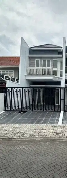 Dijual Rumah Jemursari 2 Lantai dekat Ubaya dan Petra