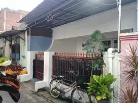 Jual Rumah Jojoran Timur Gubeng Surabaya Akses Motor Strategis