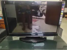 jual TV 24in +setoboknya