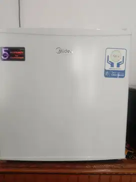 Dijual Murah Kulkas Mini Merk Midea