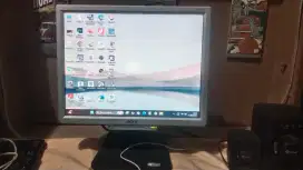 Monitor merk acer (15/16inc) no minus