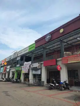 Ruko 3 Lantai Madison Grande Gading Serpong Hadap Jalan