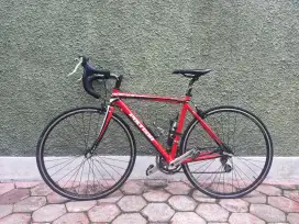 Sepeda Balap (Road Bike) Polygon Helios 100