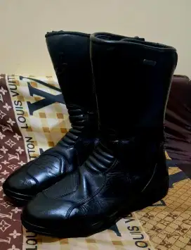 Sepatu Touring/biker TCX made in Italy full kulit orginal size 43/44