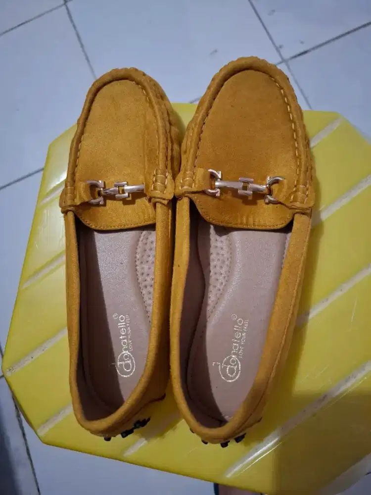 Sepatu Donatello ukuran 38
