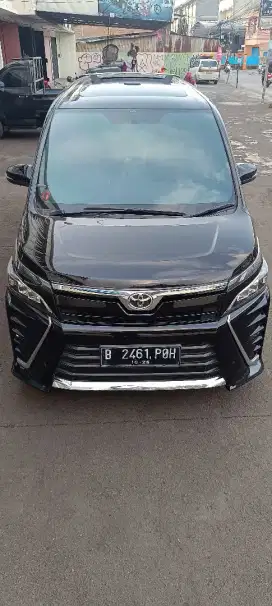 TOYOTA VOXY 2021