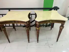 Set table marble