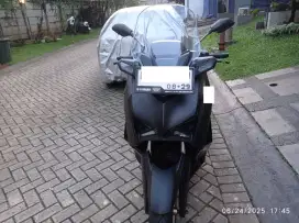Yamaha XMAX Techmax Th 2024 Warna Magma Black