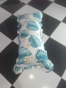 Bantal cinta ukuran 100 x 50 cm isi full silikon